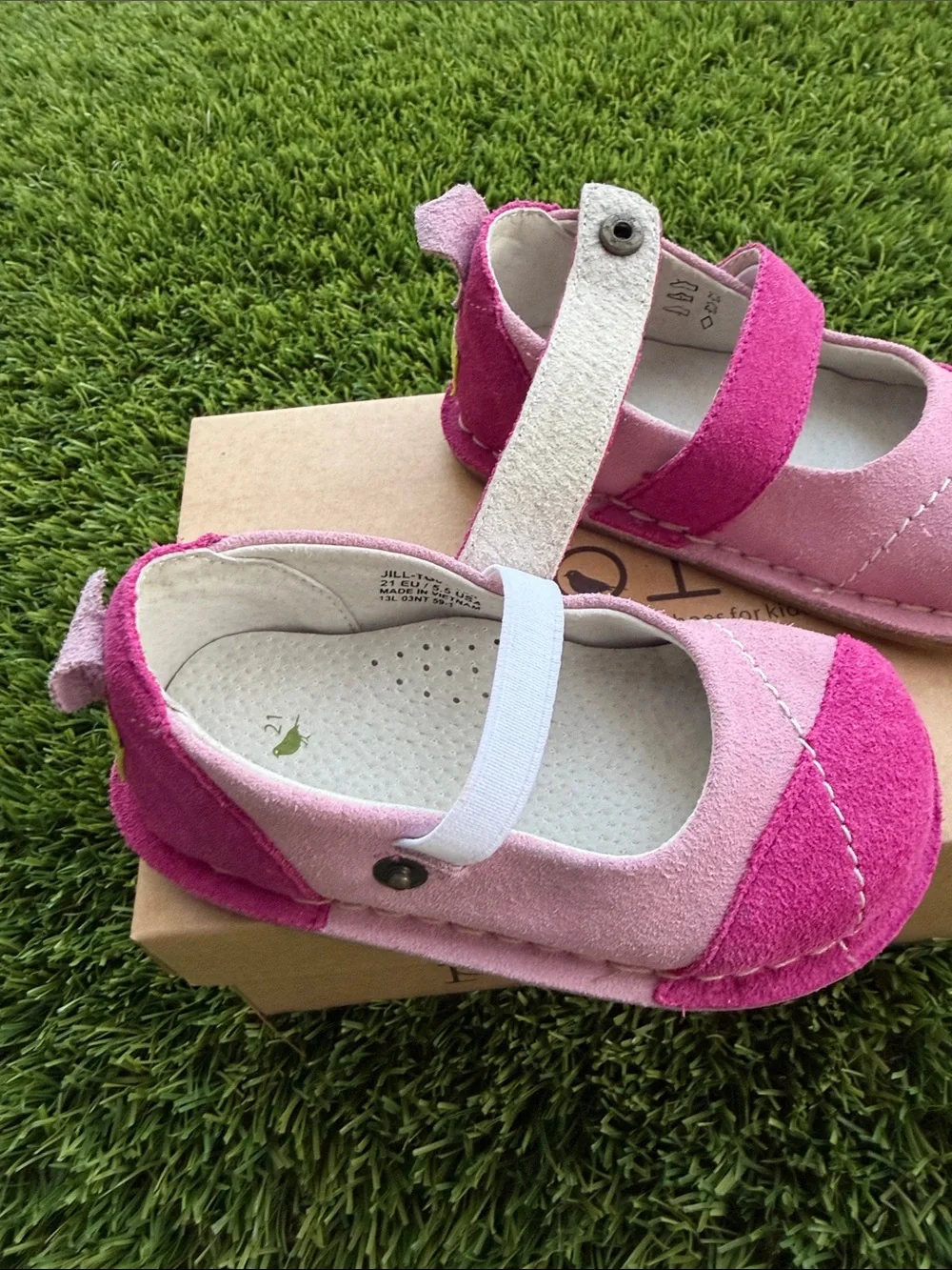 Girls Two-Tone Pink Suede Mary Jane Shoes